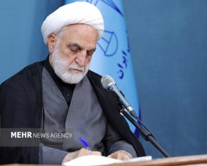 اژه‌ای درگذشت اکبر عبدی را تسلیت گفت