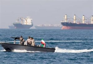 تبعات جنگ علیه ایران؛ روز گذشته تنها یک نفتکش از تنگه هرمز عبور کرد