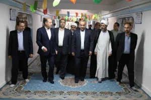 رئیس سازمان زندان‌ها از زندان مرکزی مشهد بازدید کرد/۴۰۸ زندانی واجد شرایط آزاد شدند