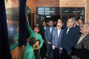 تأکید پزشکیان بر یادگیری عملی و تقویت مهارت‌های گروهی دانش‌آموزان