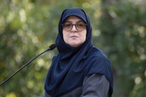 مهاجرانی: ایستادگی در مسیر حفظ استقلال، زن و مرد نمی‌شناسد