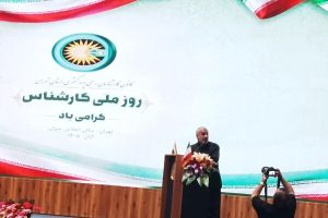 نیکزاد: آمریکا قدرت ایستادگی ملت ایران را دست‌کم گرفت