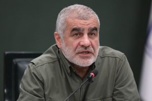 نیکزاد: باز یا بسته بودن تنگه هرمز را قیمت سوخت در آمریکا تعیین می‌کند